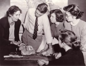 Lucy Sprague Mitchell teaching students